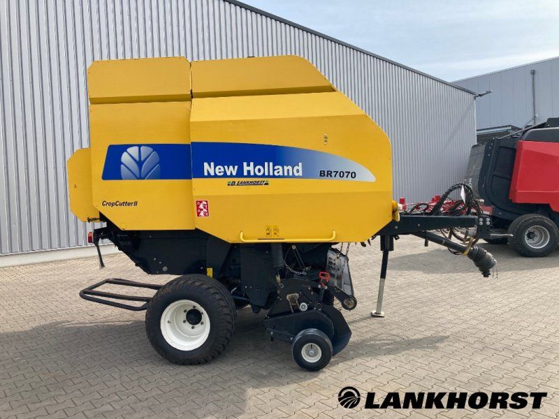 New Holland BR 7070