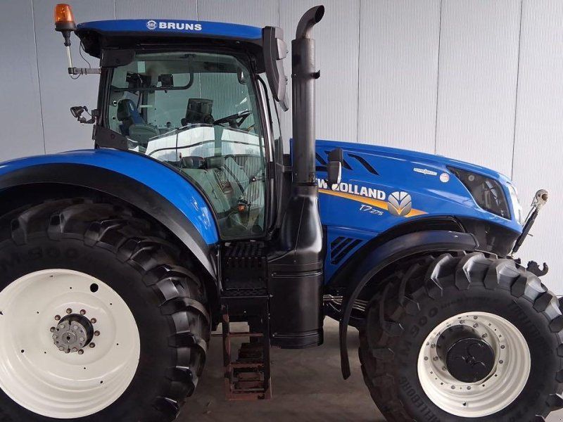 New Holland T 7.275
