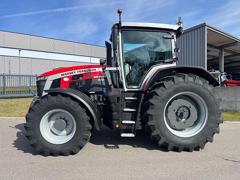 Massey Ferguson 8S305 Xtra Exclusive