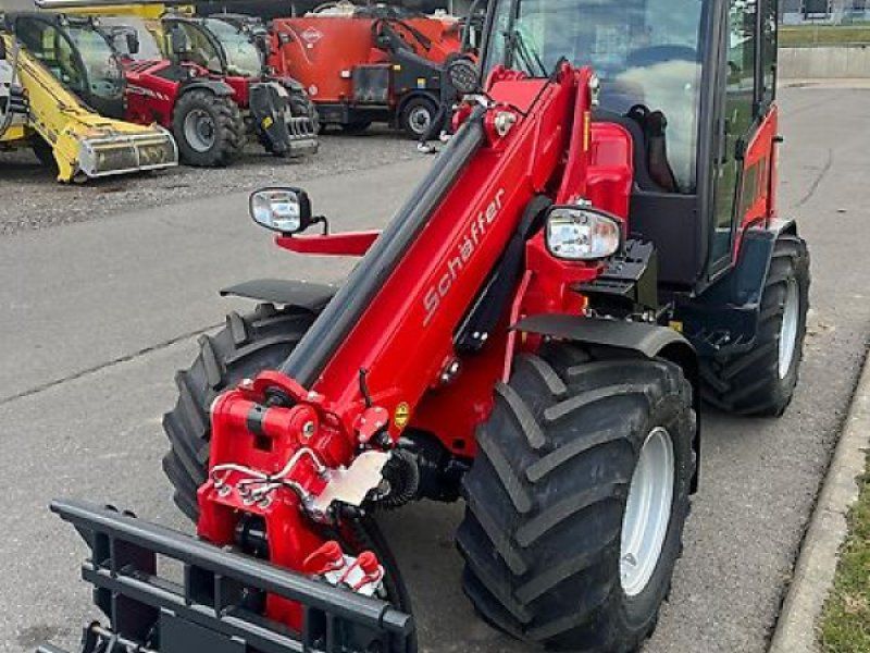 Schäffer 4670 T-3 mit Kabine