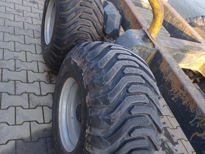 Uniforst Worker 12.48 + Forstkran 4667