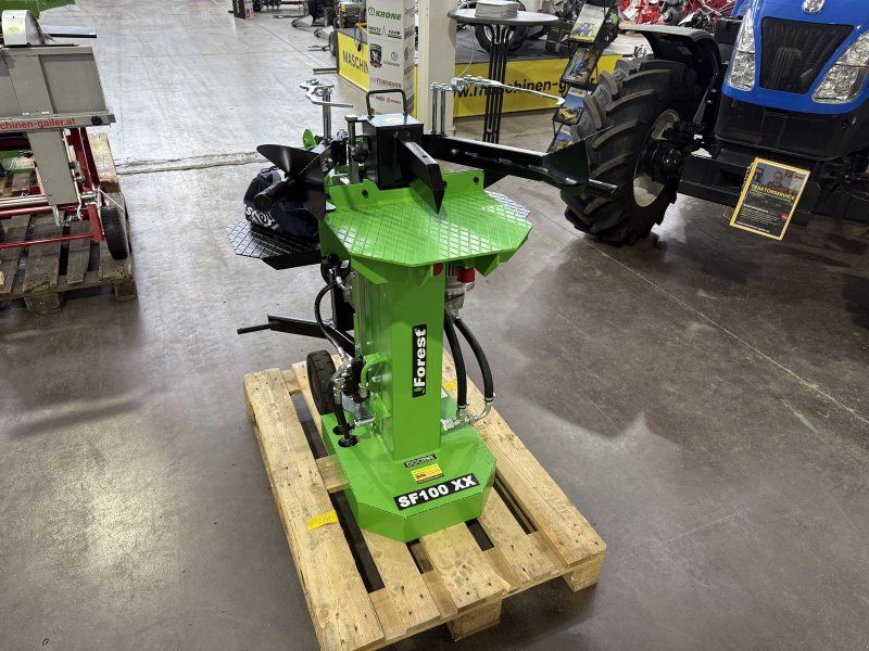 SF100 380/4+PTO  mit Kombiantrieb