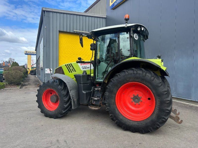 Claas ARION 640
