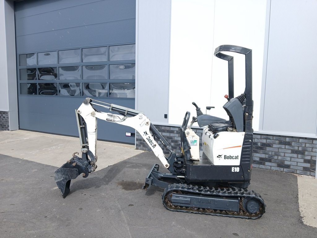 Bobcat E10