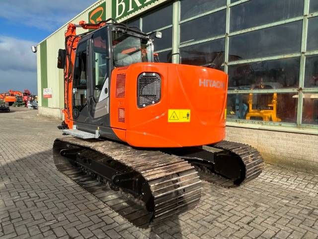 Hitachi ZX 135 US-5B