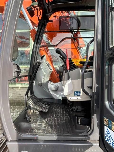 Hitachi ZX 135 US-5B