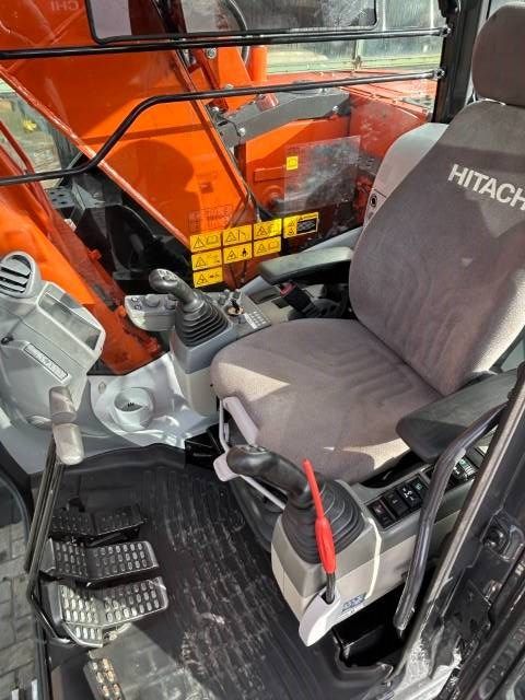 Hitachi ZX 135 US-5B