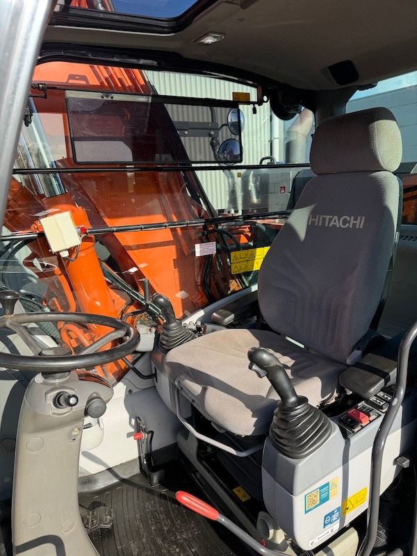 Hitachi ZX 145 W-6