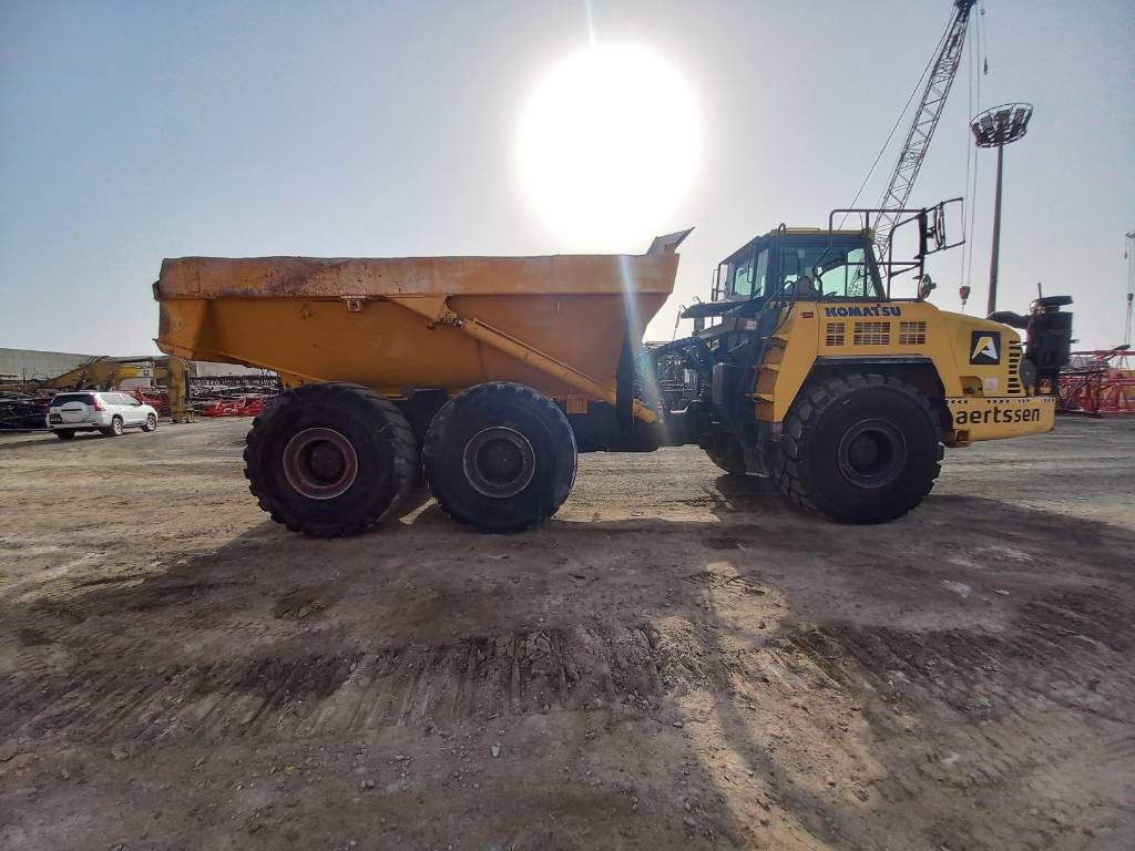 Komatsu HM400-3R (4 pcs available in Abu Dhabi)