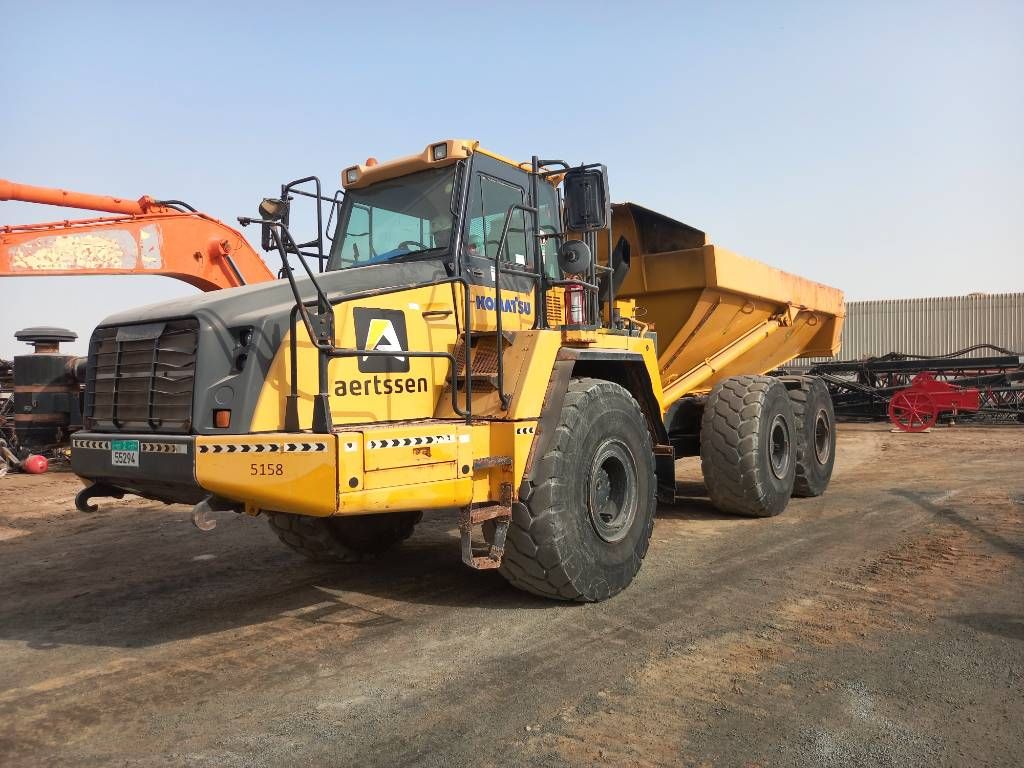 Komatsu HM400-3R (4 pcs available in Abu Dhabi)