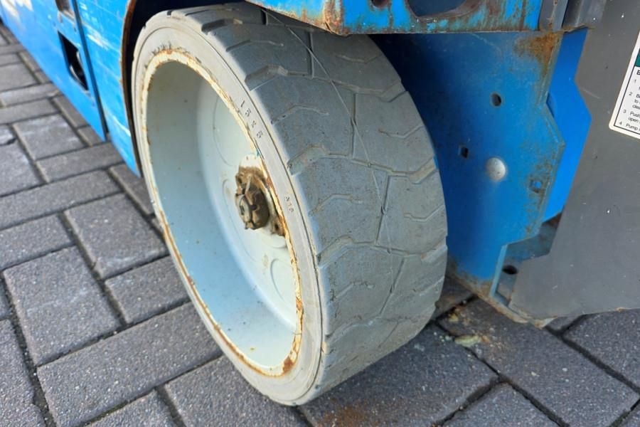 Genie GS2632 Electric, 10m Working Height, 227kg Capacit