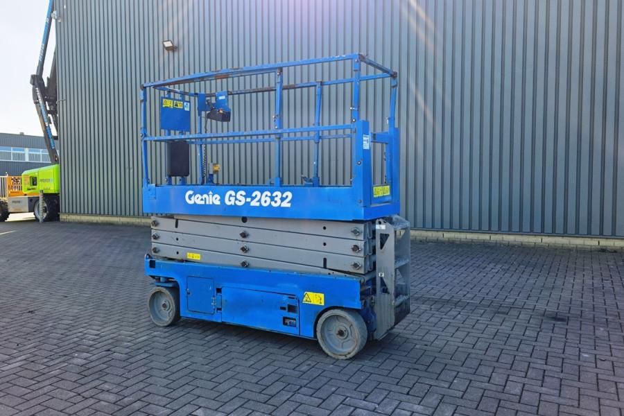 Genie GS2632 Electric, 10m Working Height, Non Marking T