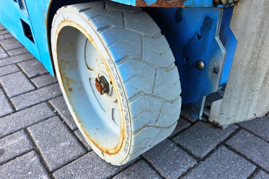 Genie GS2632 Electric, 10m Working Height, Non Marking T