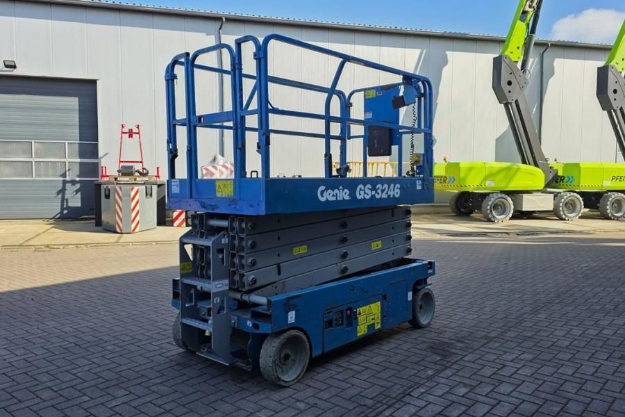 Genie GS3246 Electric, Working Height 11.75 m, 318kg Cap