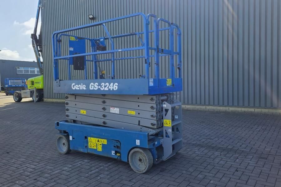 Genie GS3246 Electric, Working Height 11.75 m, 318kg Cap