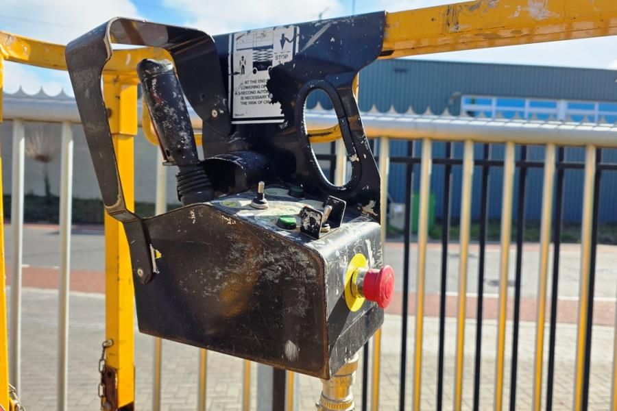 Haulotte Compact 8 Electric, 8.2m Working Height, 350kg Cap