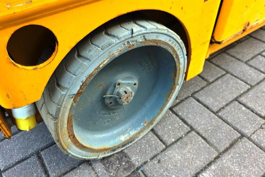 Haulotte Compact 8 Electric, 8.2m Working Height, 350kg Cap