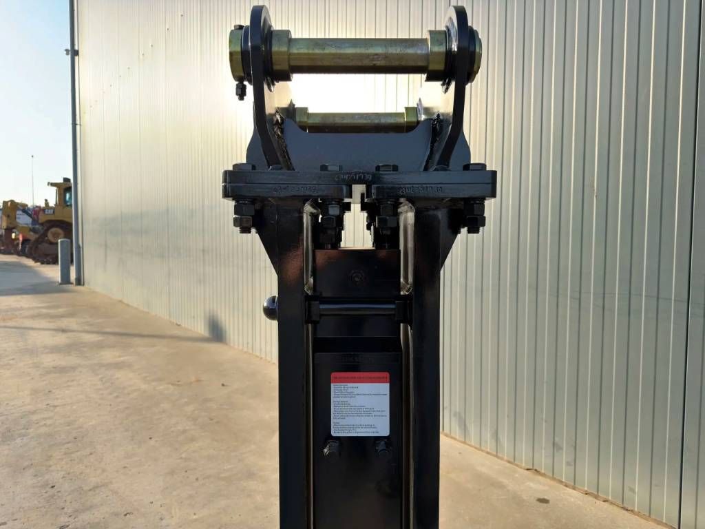 Smitma S6845 - Takeuchi / Kubota / Caterpillar / V