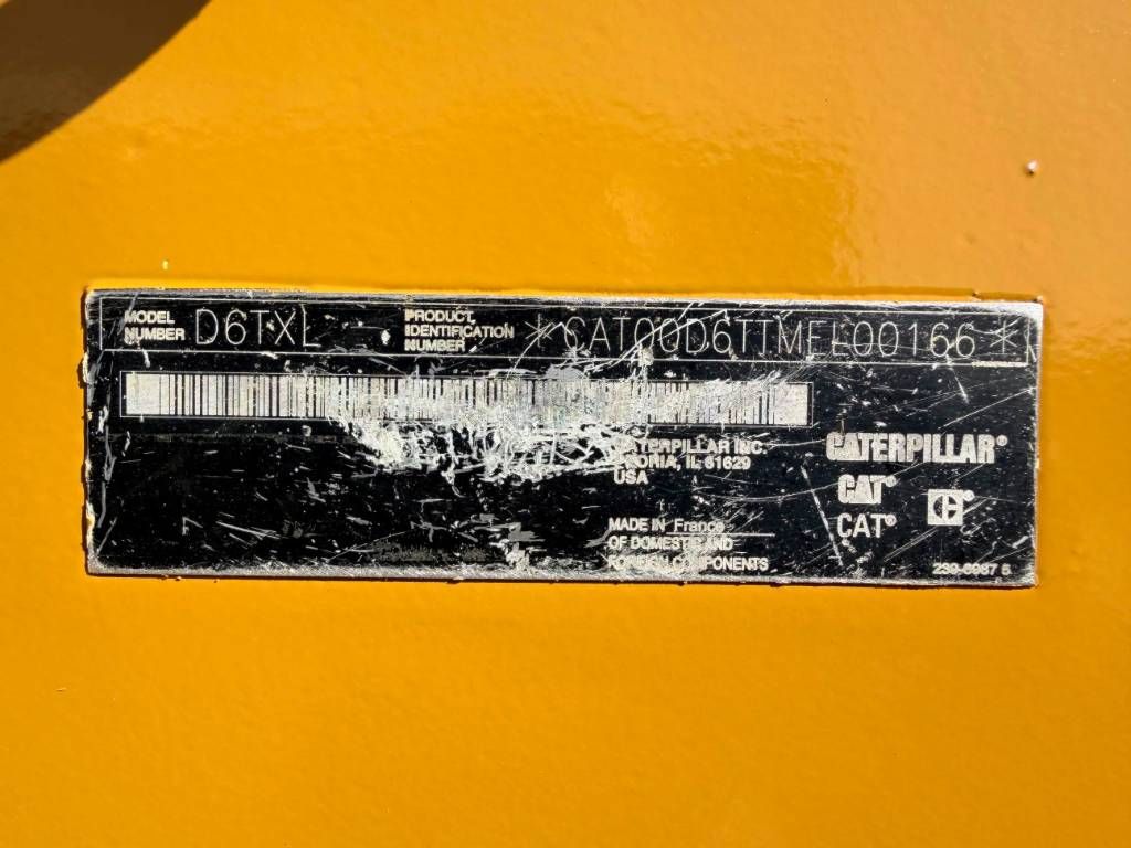 CAT D6T XL