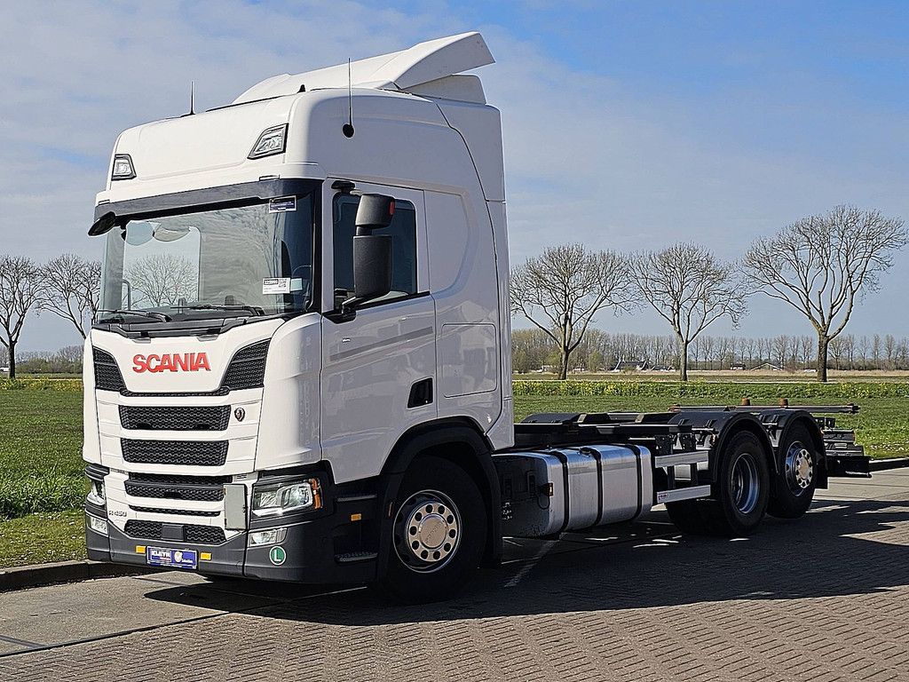 SCANIA R450 6x2*4