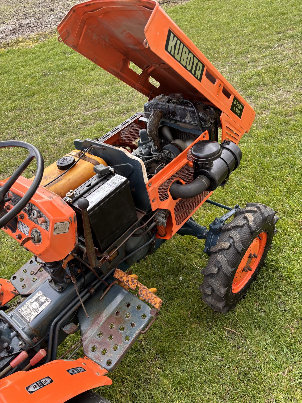 Kubota B7001 4WD