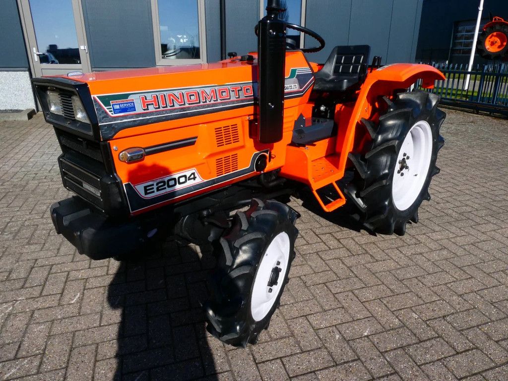 Hinomoto E2004 4wd / 1088 Draaiuren / Miditrekker