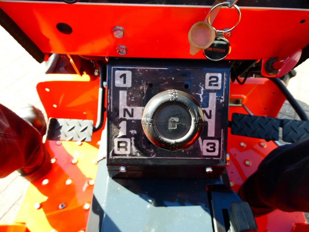 Hinomoto E2004 4wd / 1088 Draaiuren / Miditrekker