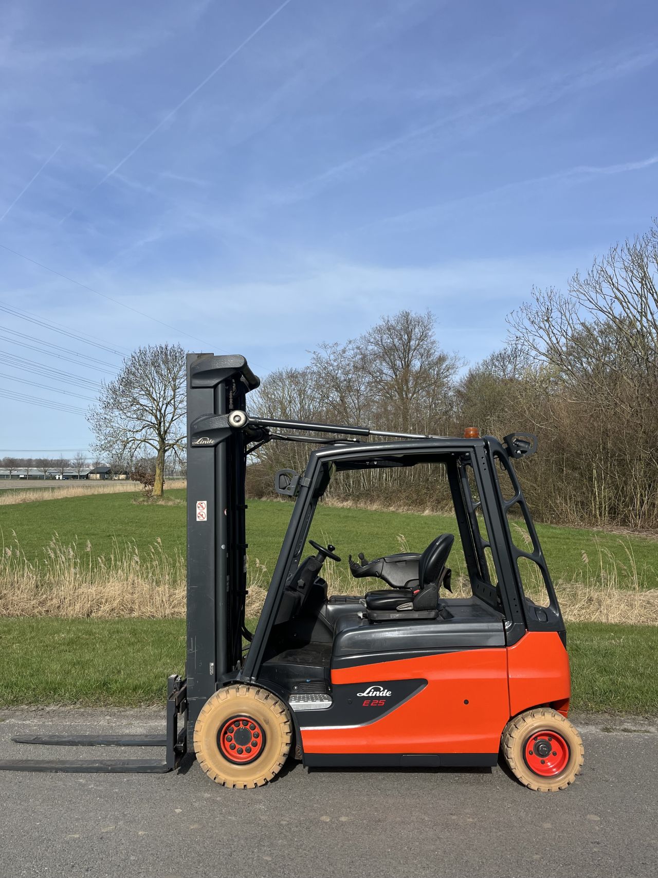 Linde E25L-01 elektrische heftruck triplo sideshift