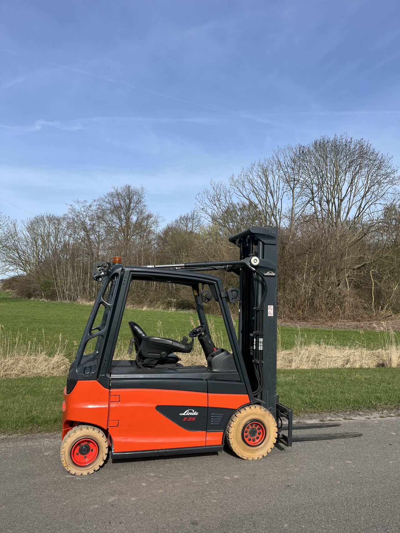Linde E25L-01 elektrische heftruck triplo sideshift