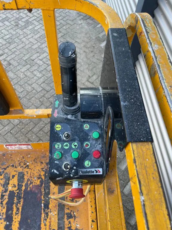 Haulotte Compact 8W Hoogwerker Schaarhoogwerker