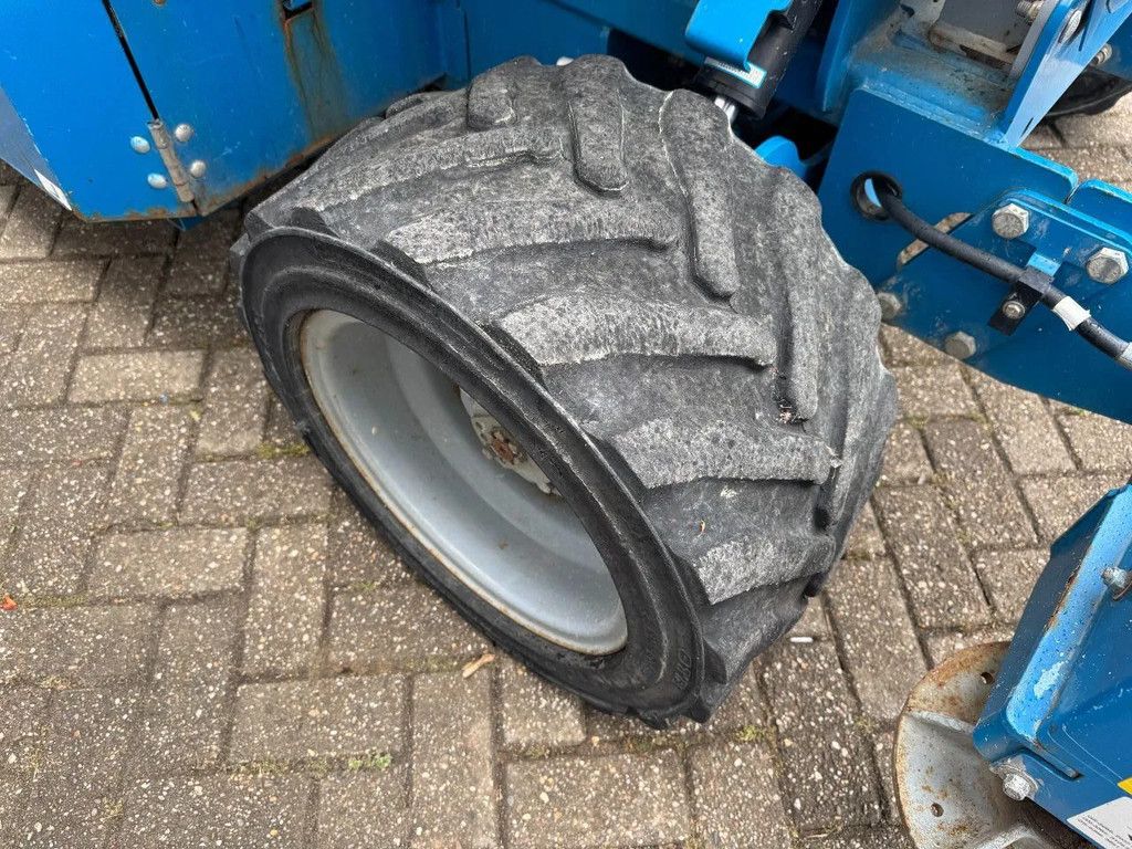 Genie GS3369RT Hoogwerker Schaarhoogwerker Ruwterrein