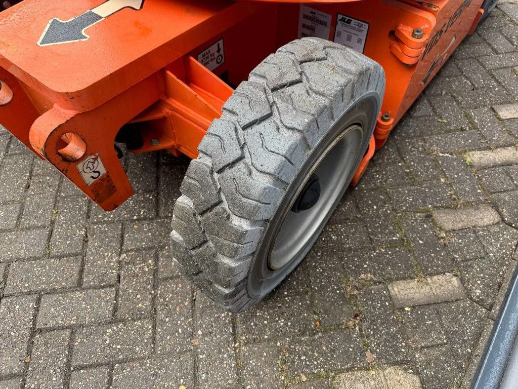 JLG E300AJPN Hoogwerker Knikarmhoogwerker