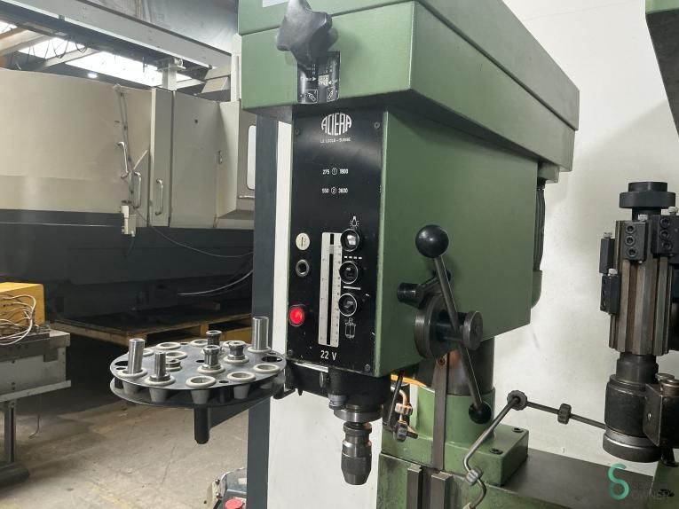 Reihenbohrmaschinen Aciera 22 VA - 22 VG