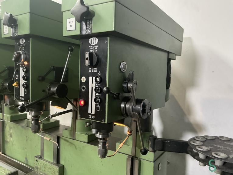 Reihenbohrmaschinen Aciera 22 VA - 22 VG