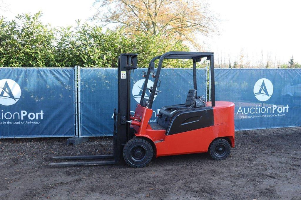 Gabelstapler IHI GPD30 Elektro 3000kg Neu