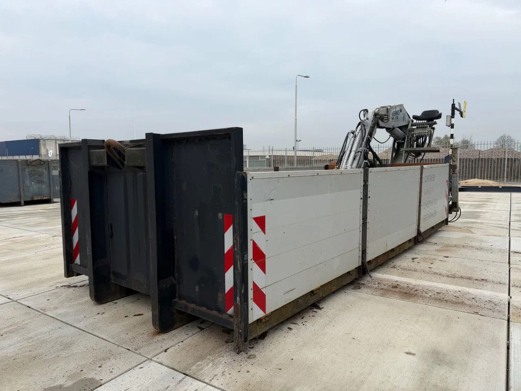Gebruikt 14m3 container met kraan