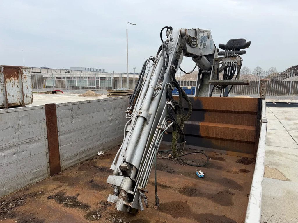 Gebruikt 14m3 container met kraan