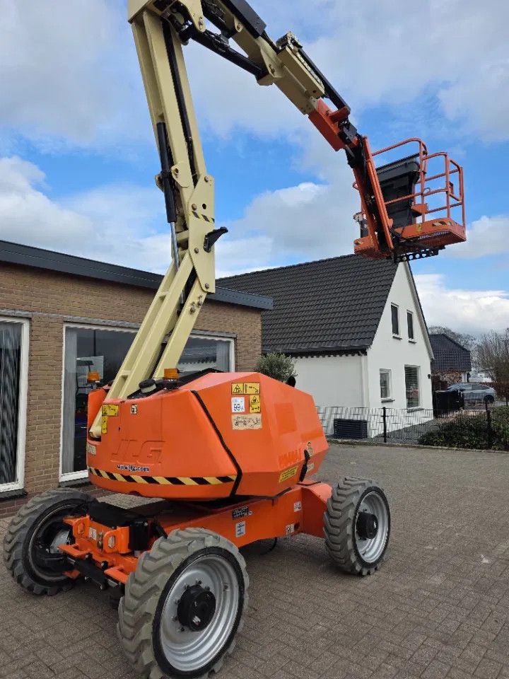 JLG H340aj elektrisch en diesel hoogwerker