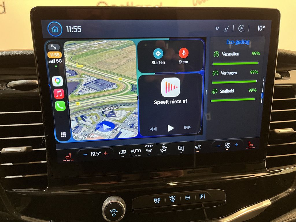 Ford E-Transit 390 (3500 kg) L2H2 Trend 68 kWh / 100% Elektrisch !! / Airco / Cruise Control / CarPlay / Camera / Navigatie / 3-Zits /