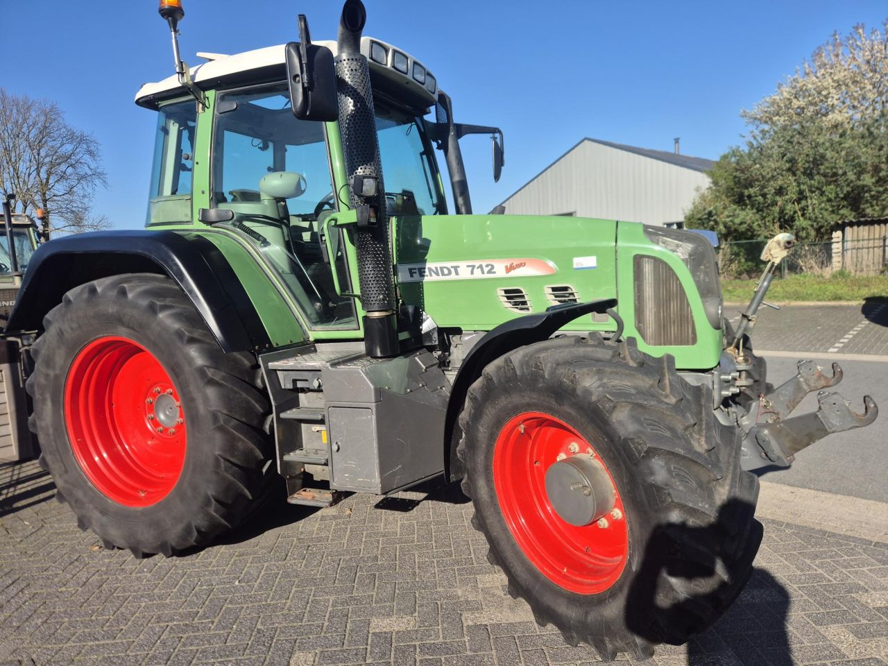 Nette fendt 712 tms com 3