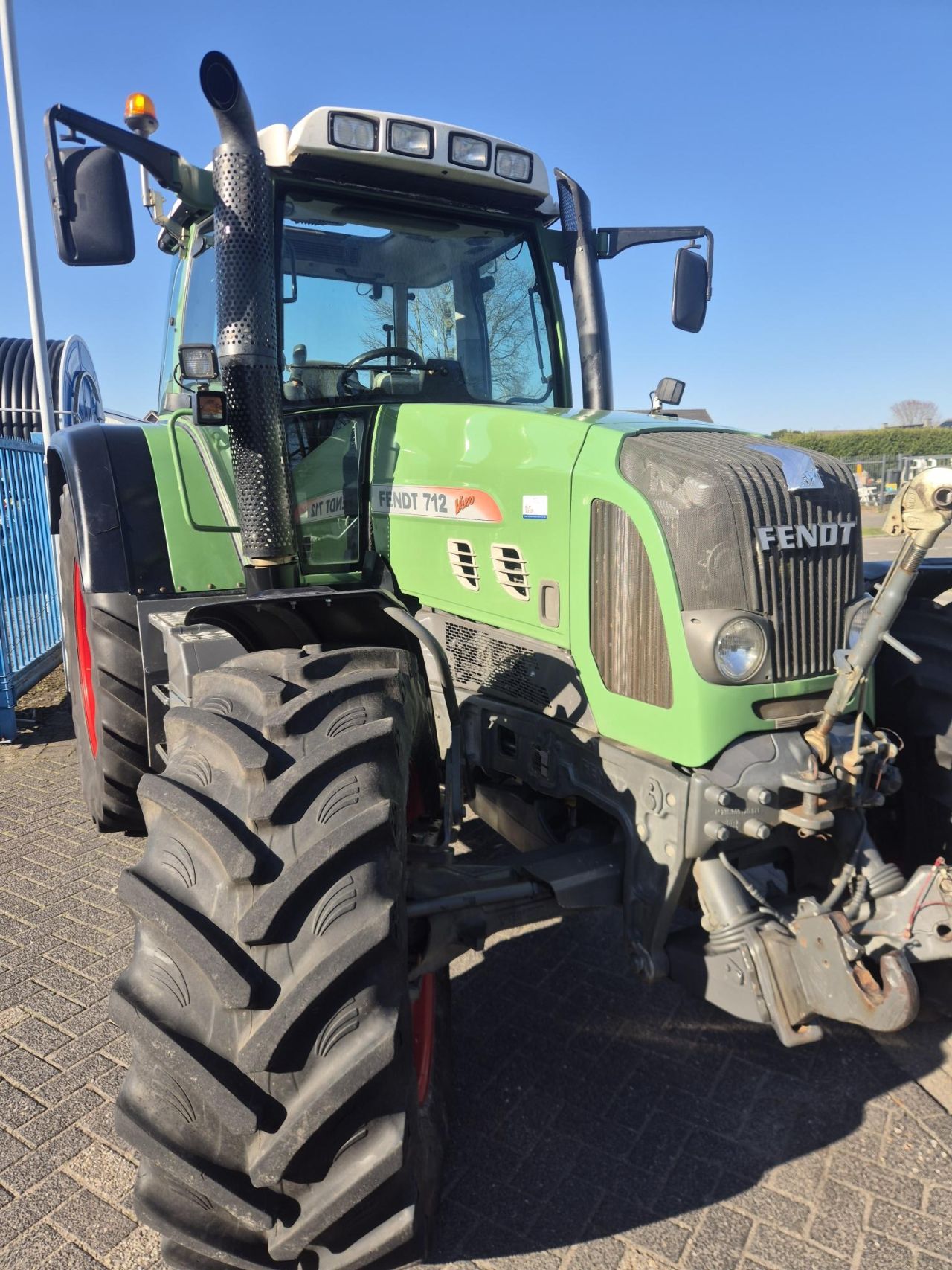 Nette fendt 712 tms com 3