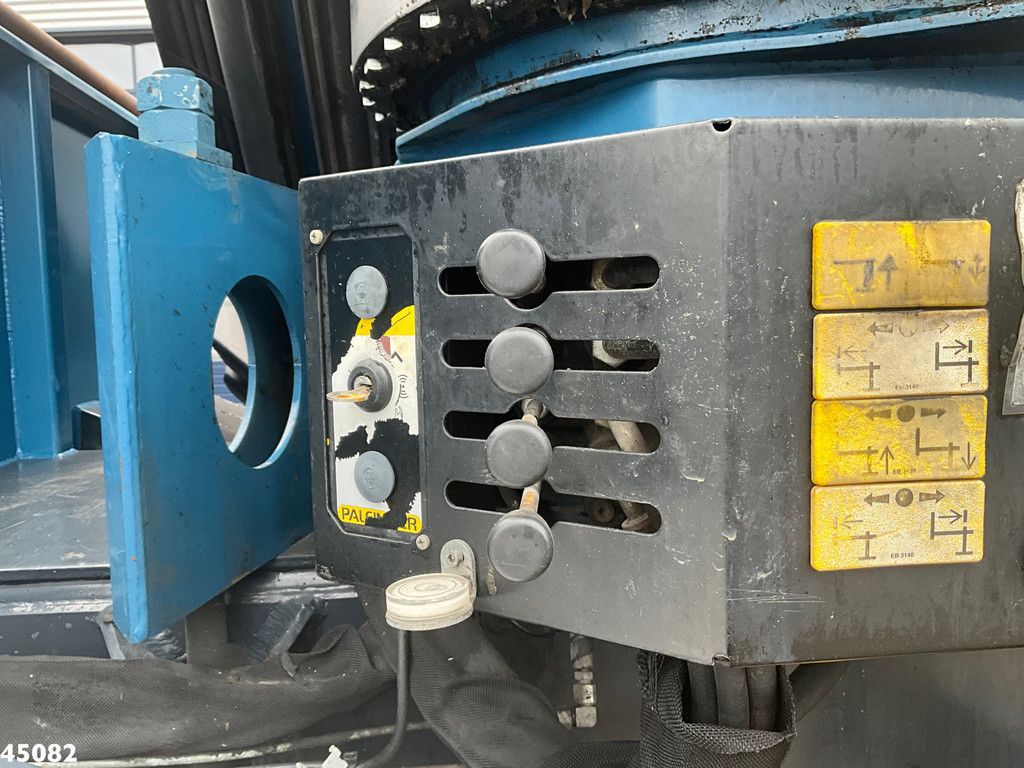 Iveco Trakker AD260T41 Euro 5 6x4 Full Steel Palfinger 36 Tm laadkraan Just 133.291 km!