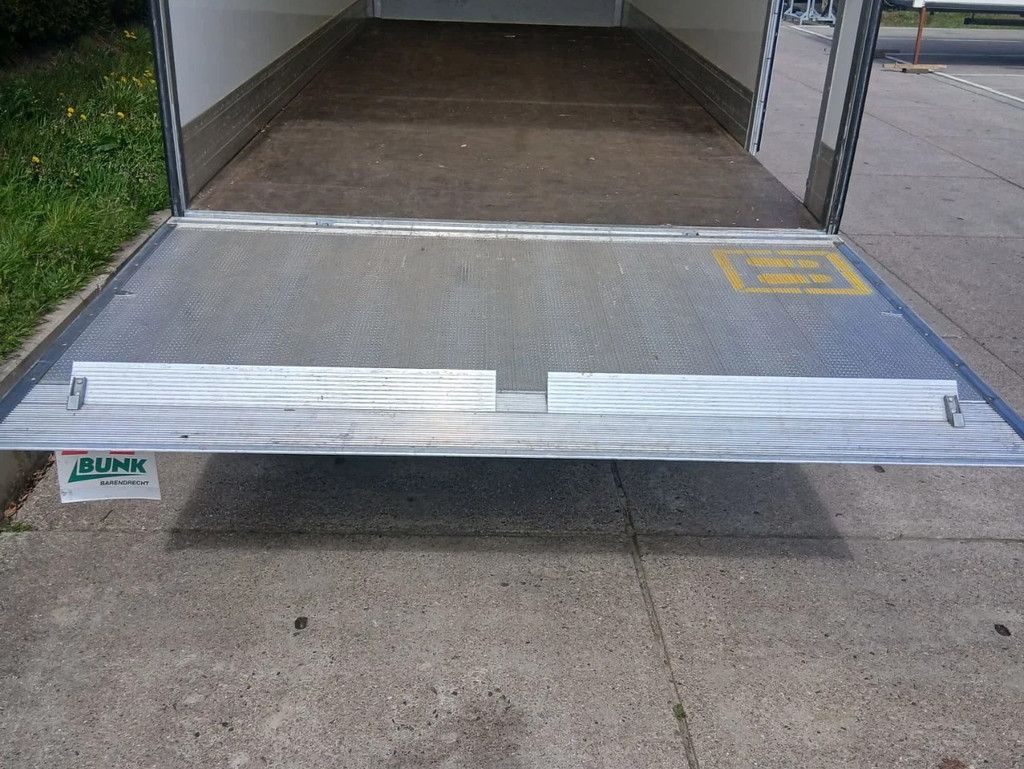 Ford Transit Gesloten oplegger 6,5 m.