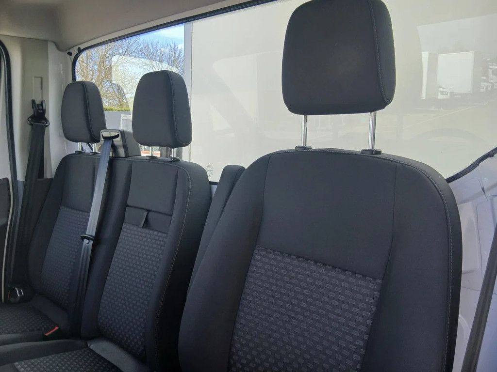 Ford Transit Gesloten oplegger 6,5 m.