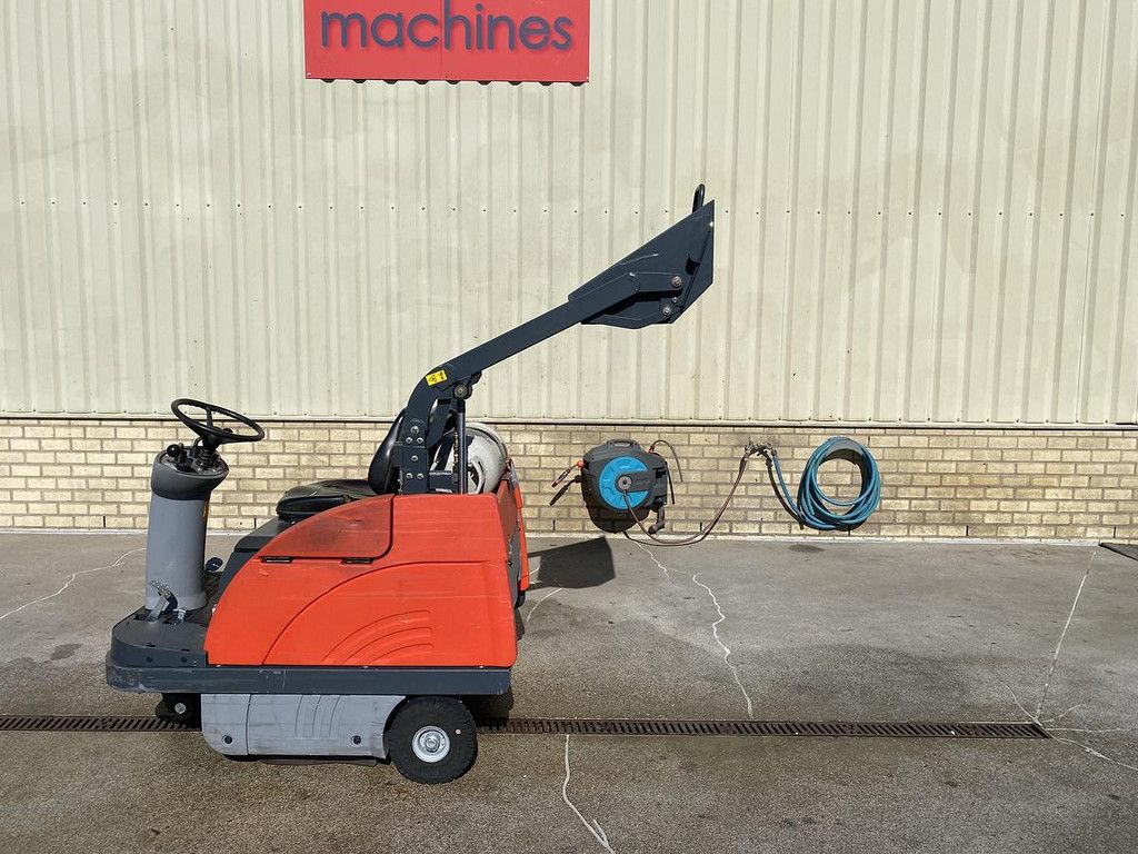 2015 Hako Sweepmaster P980 RH, Veegmachine