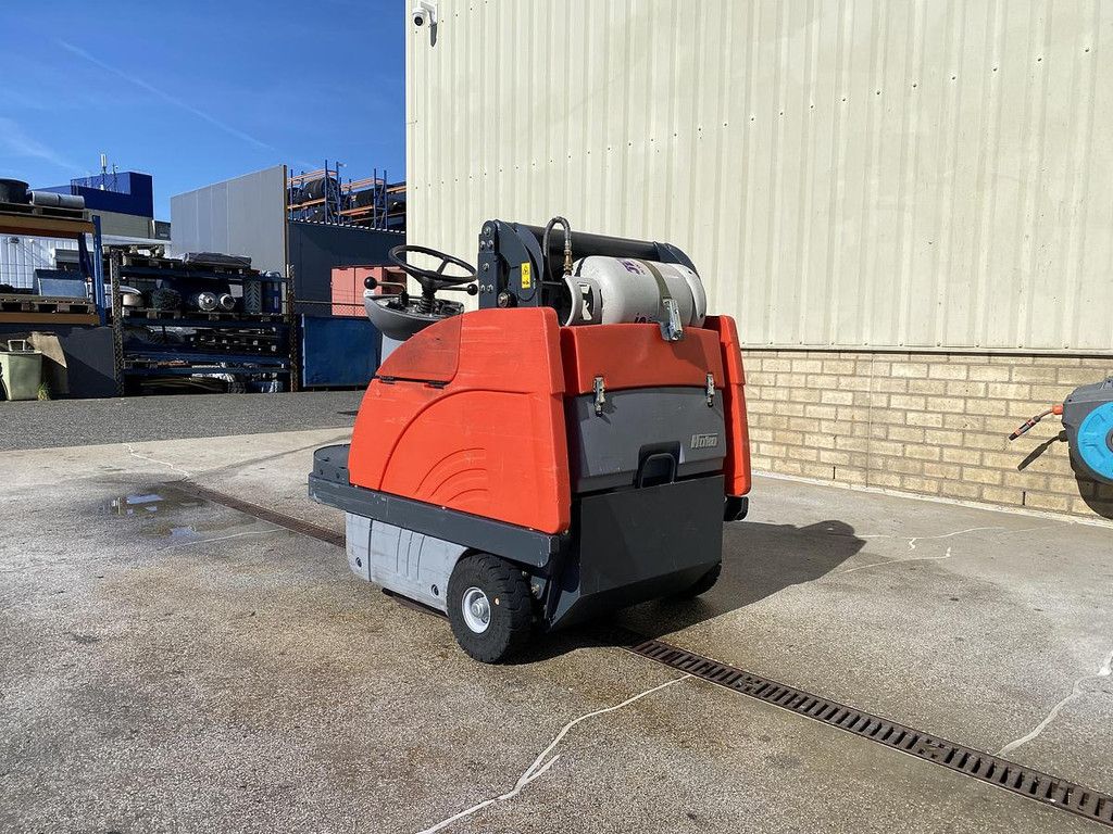 2015 Hako Sweepmaster P980 RH, Veegmachine