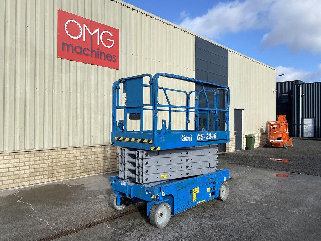 2010 Genie GS3246, Schaar hoogwerker, 12 meter