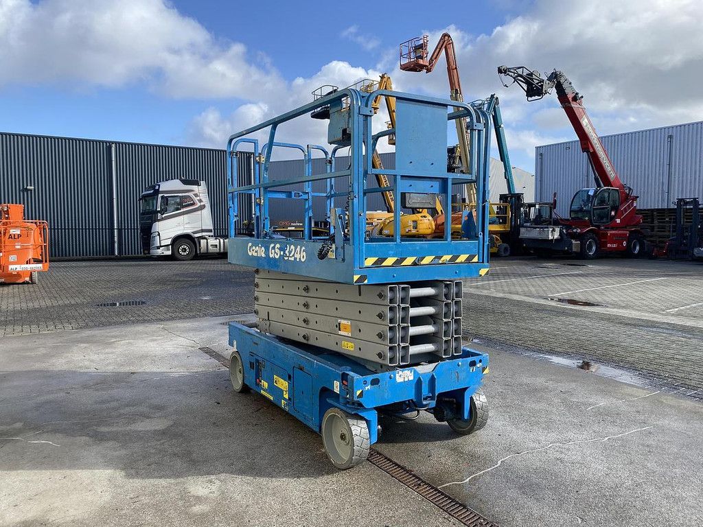 2010 Genie GS3246, Schaar hoogwerker, 12 meter