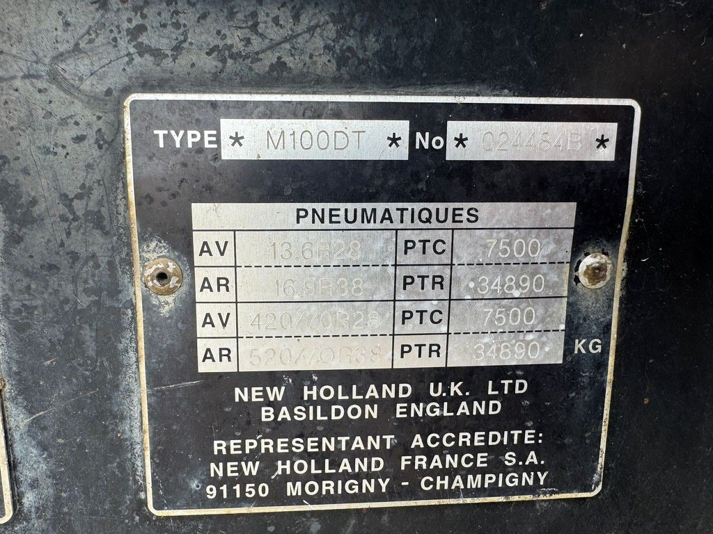 New Holland M100