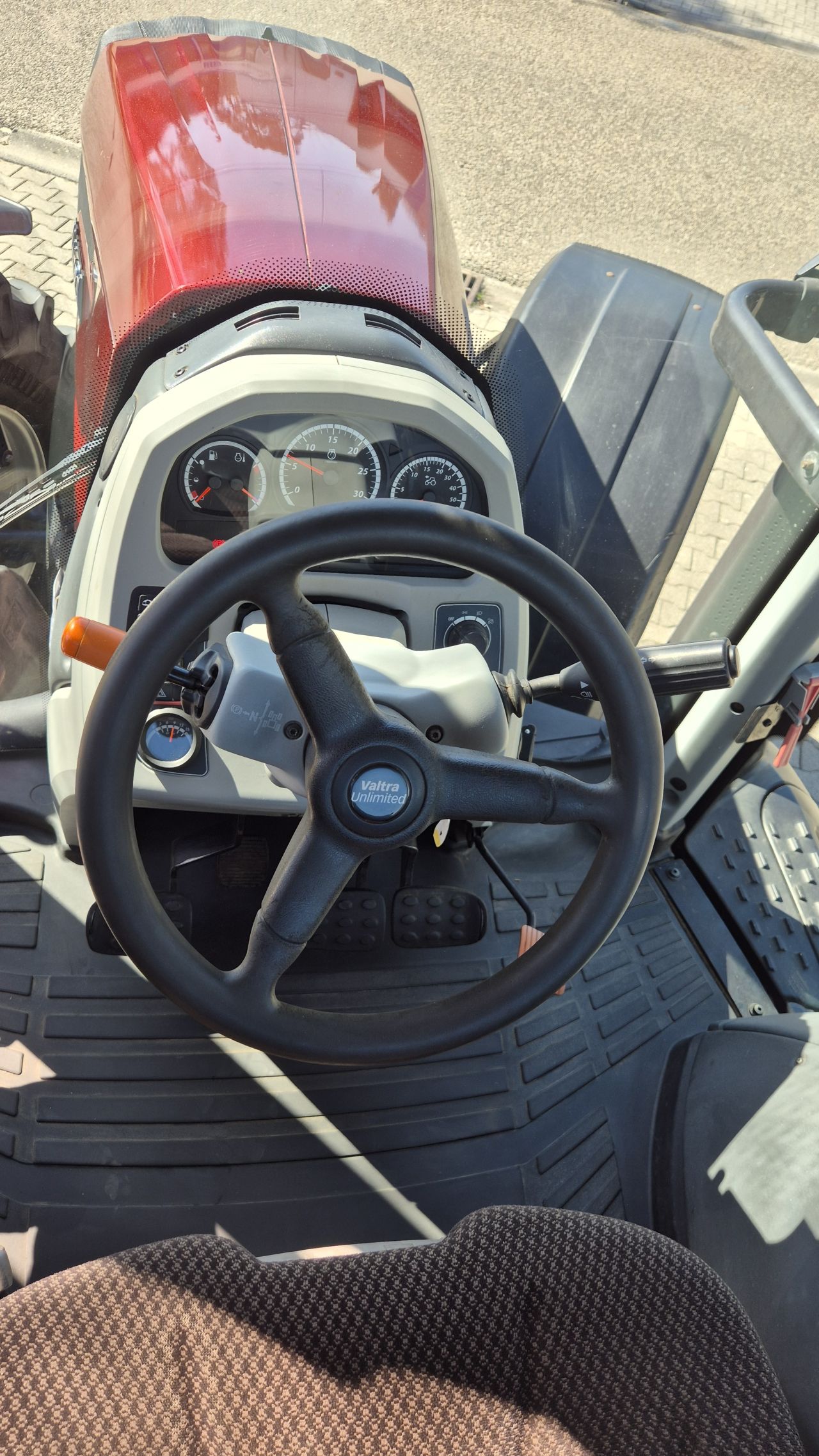 VALTRA T174 Versu Unlimited 50Kmh. Lucht, Fronthef en PTO